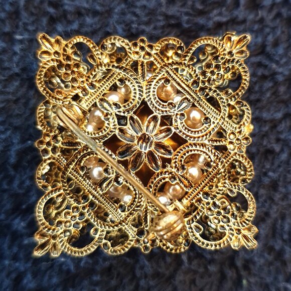 🌟 Fabulous Vintage Germany Brooch – Emerald Green Glass, AB Crystals & Pearls - Picture 9 of 11